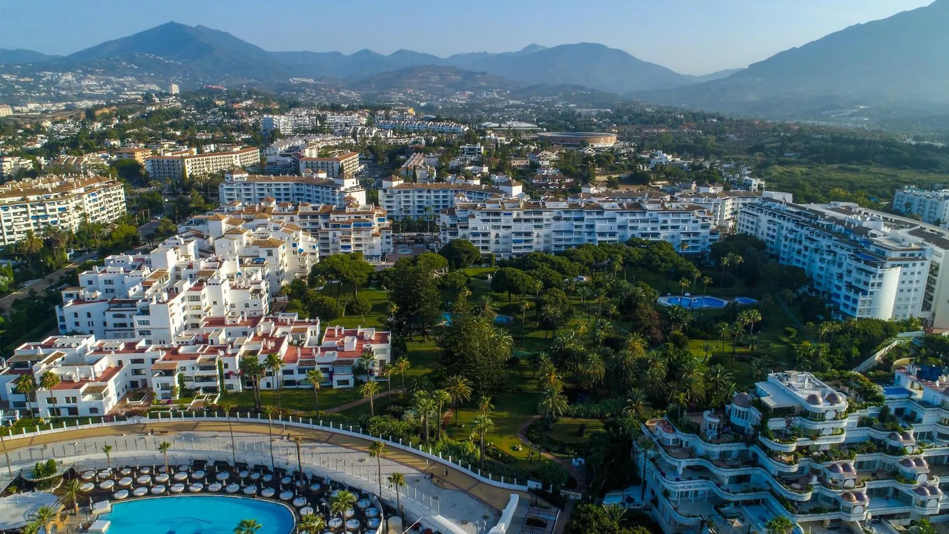 Marbella Banus Suites - Playas Del Duque Luxury