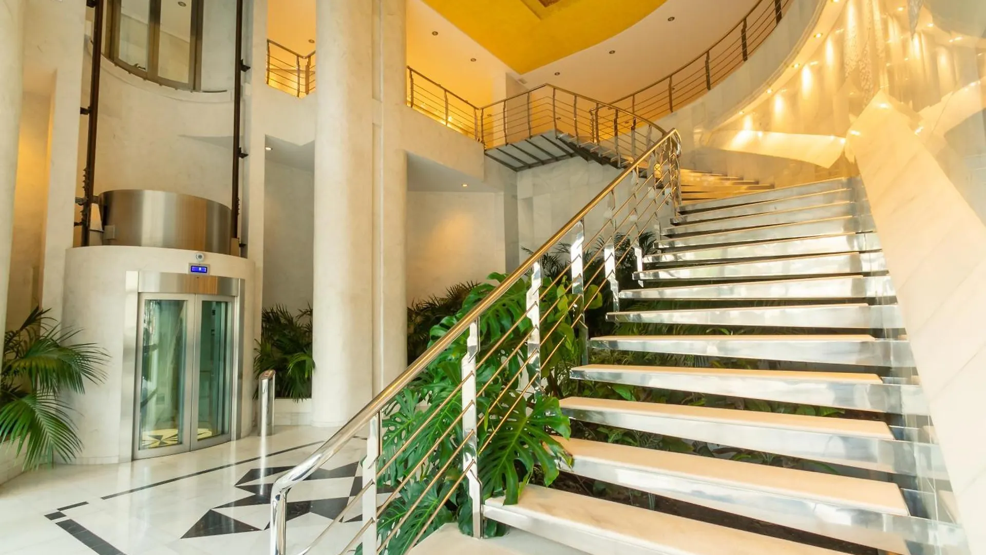 Marbella Banus Suites - Playas Del Duque Luxury