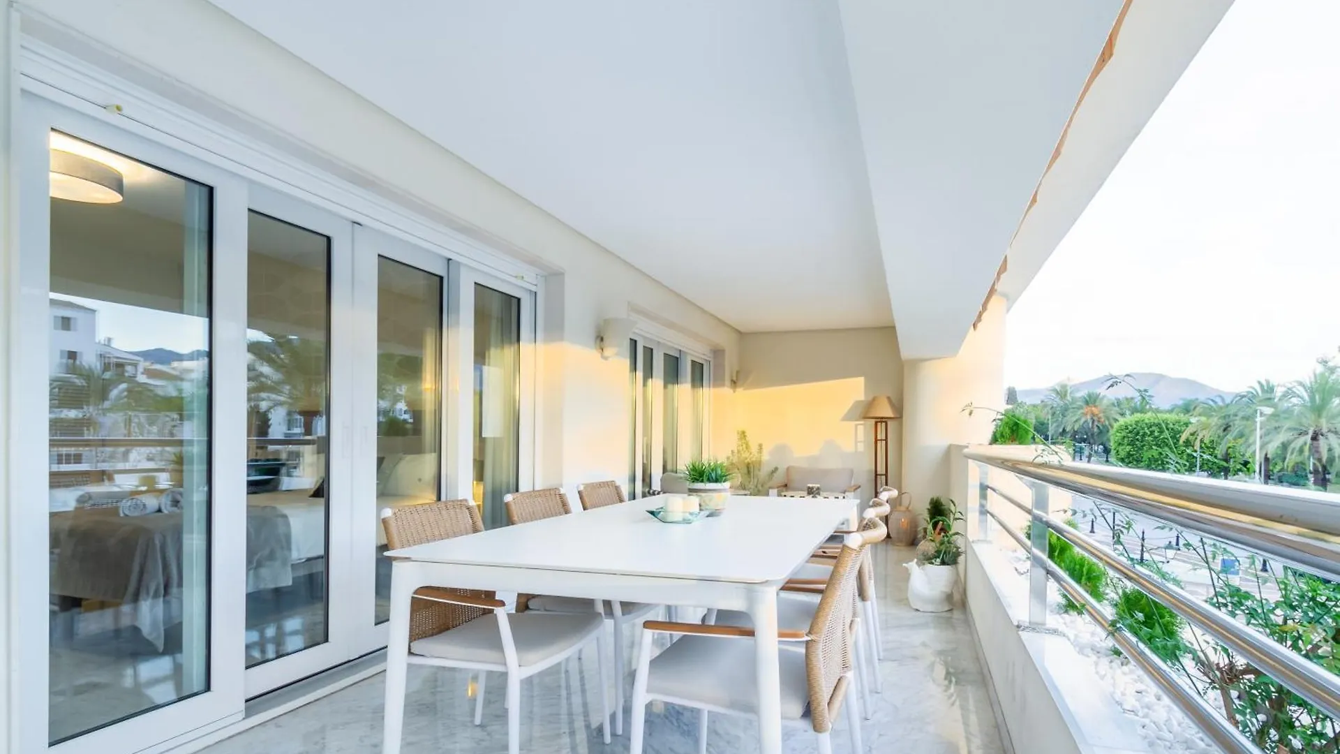 Marbella Banus Suites - Playas Del Duque Luxury Apartment