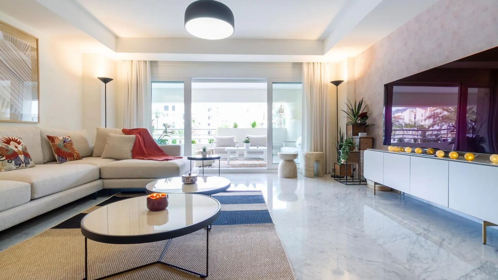 Marbella Banus Suites - Playas Del Duque Luxury 0*,