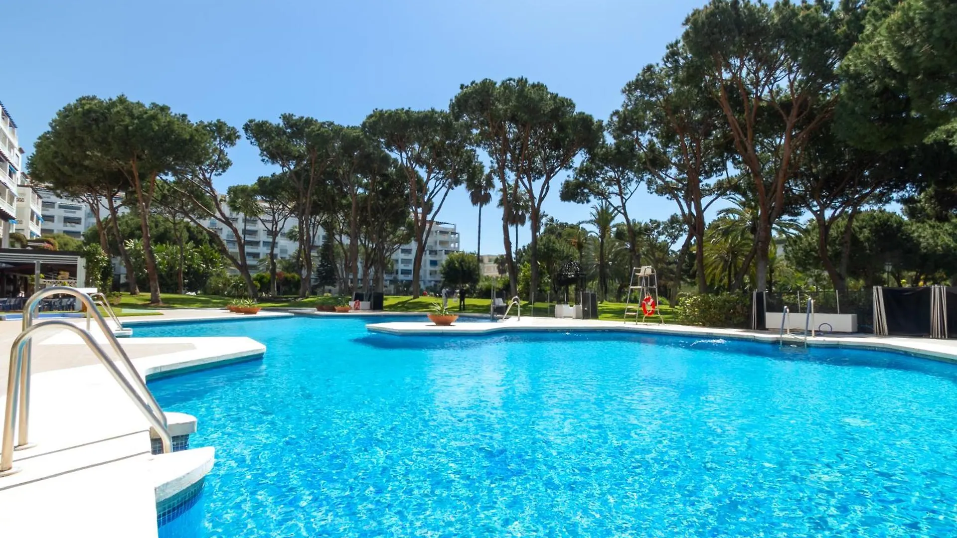 Marbella Banus Suites - Playas Del Duque Luxury