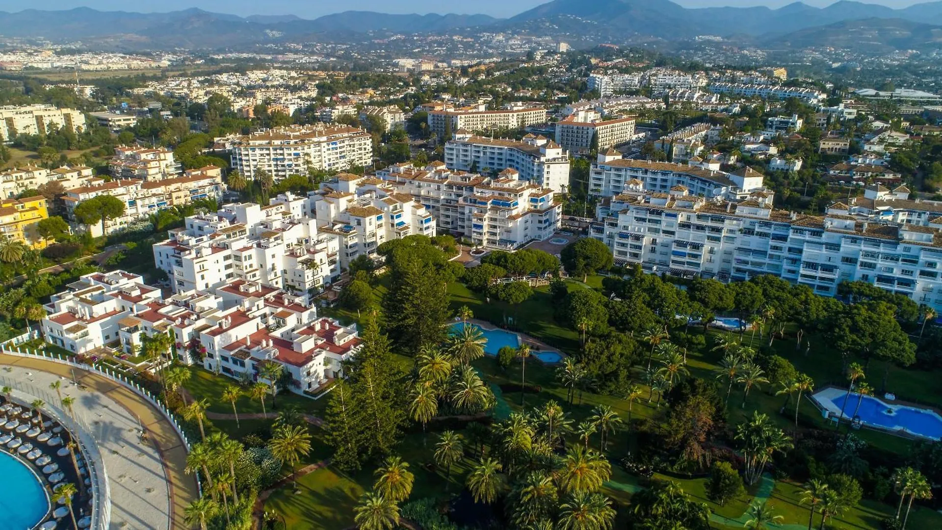 Marbella Banus Suites - Playas Del Duque Luxury 0*,  Spain