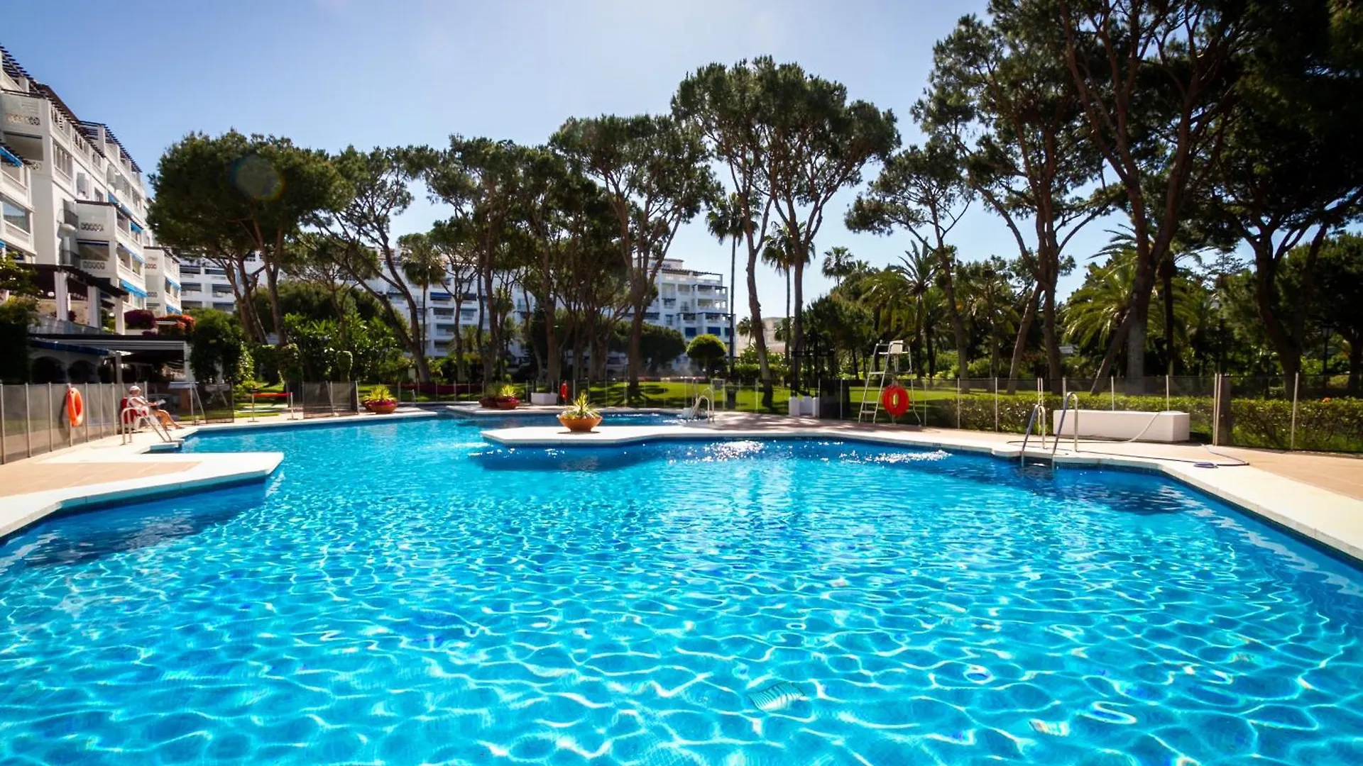 Marbella Banus Suites - Playas Del Duque Luxury 0*,  Spagna