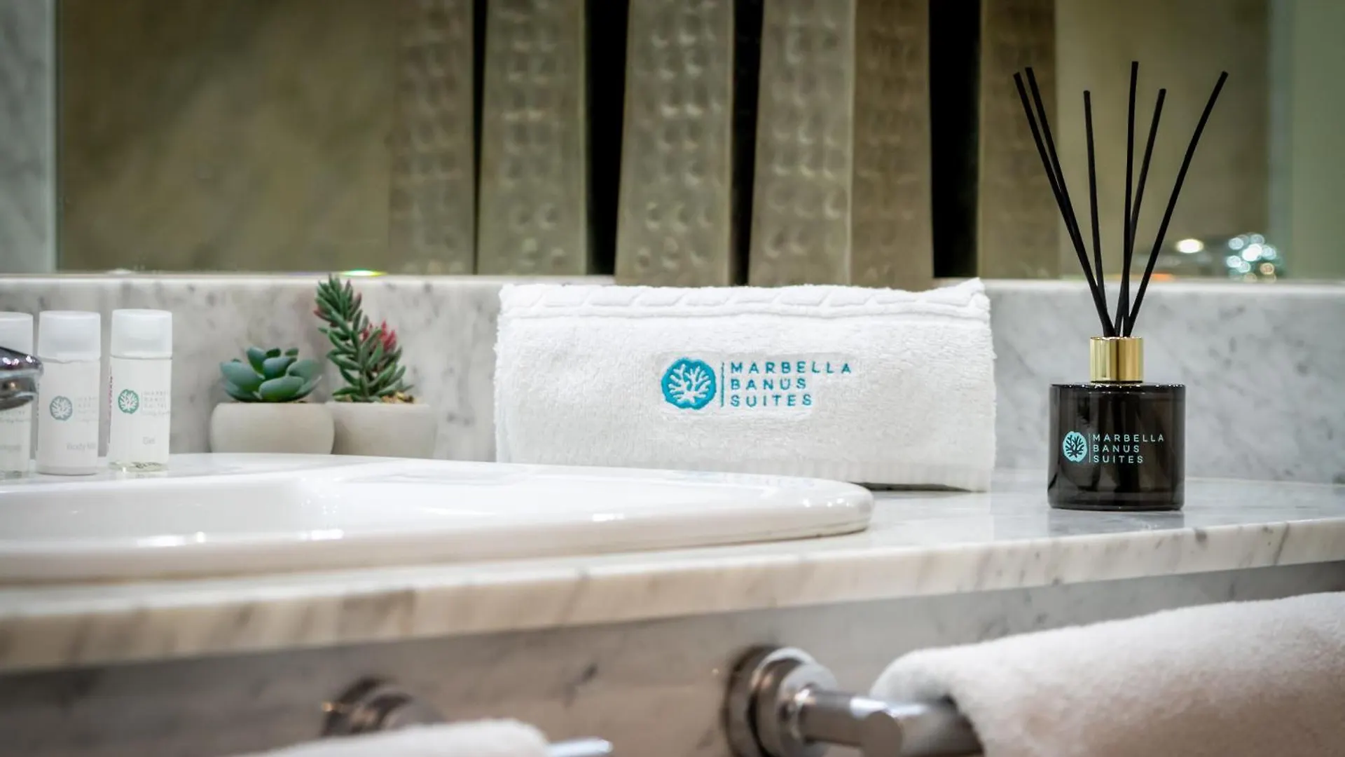 Marbella Banus Suites - Playas Del Duque Luxury 0*,