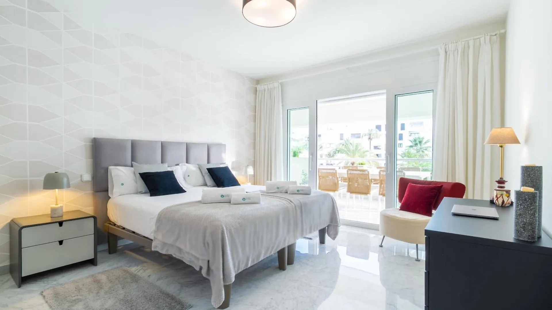 Marbella Banus Suites - Playas Del Duque Luxury