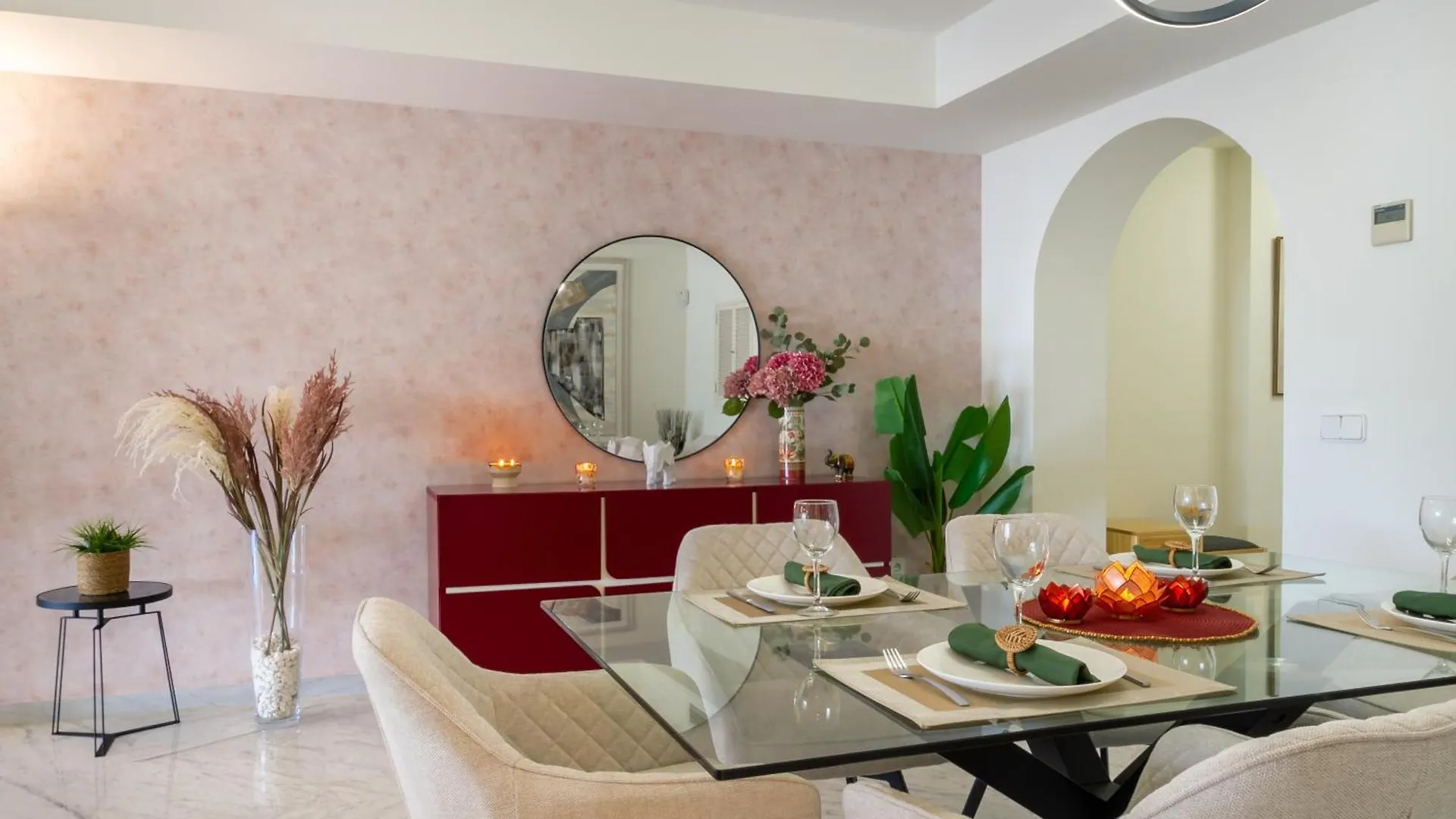 Marbella Banus Suites - Playas Del Duque Luxury 0*,